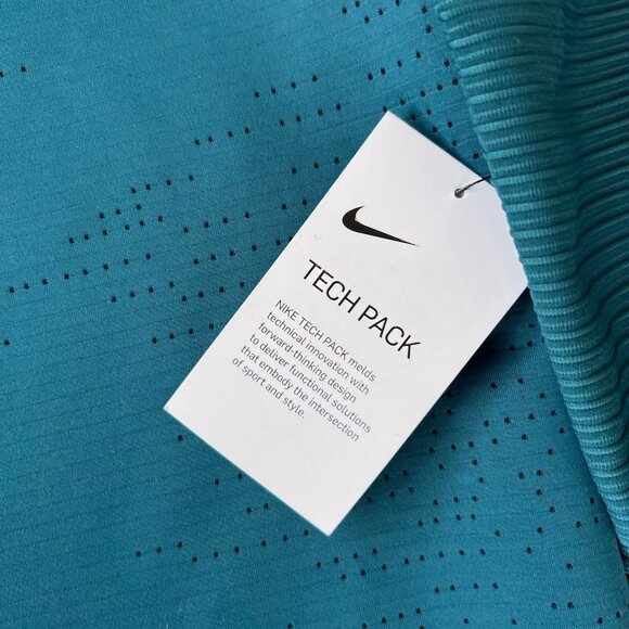 NWT Nike Tech Pack Hybrid Quarter Zip Long Sleeve Pullover Men’s L Teal Green - Picture 3 of 7
